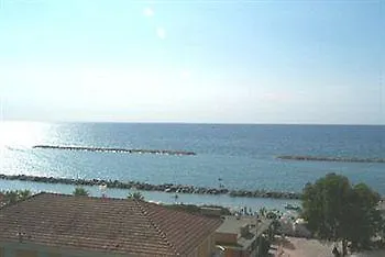 Europa 3* San Bartolomeo Al Mare