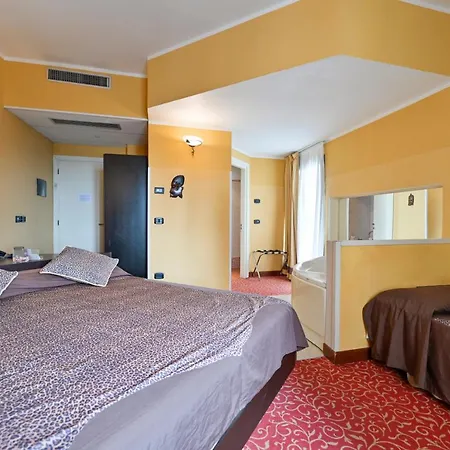 Europa Hotel 3*