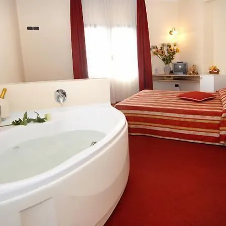 Hotell Europa 3*