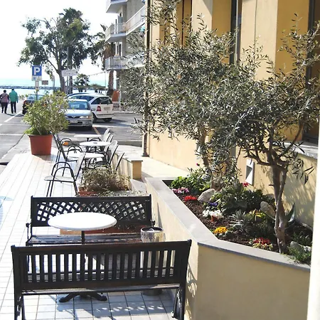 Europa 3* San Bartolomeo Al Mare